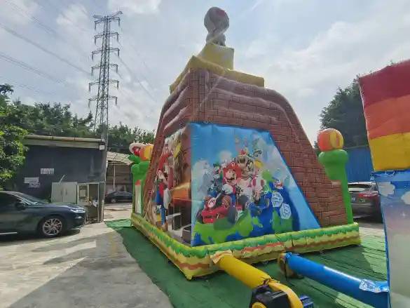 Location de structure gonflable Combo Mario à Tassin-la-Demi-Lune (Lyon)